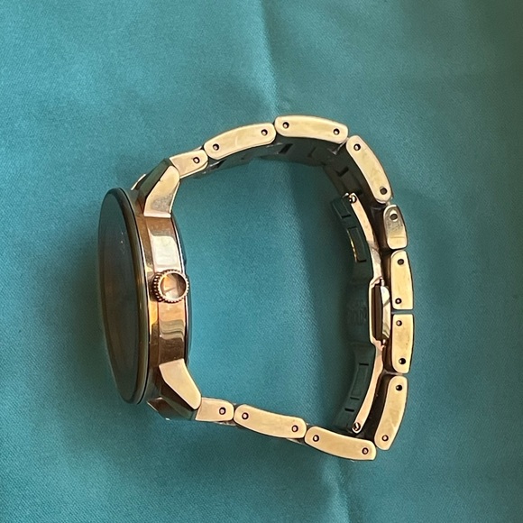 Movado bold rose gold watch - Picture 4 of 11